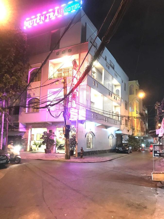 Huyen Tran Hotel Кантхо Экстерьер фото