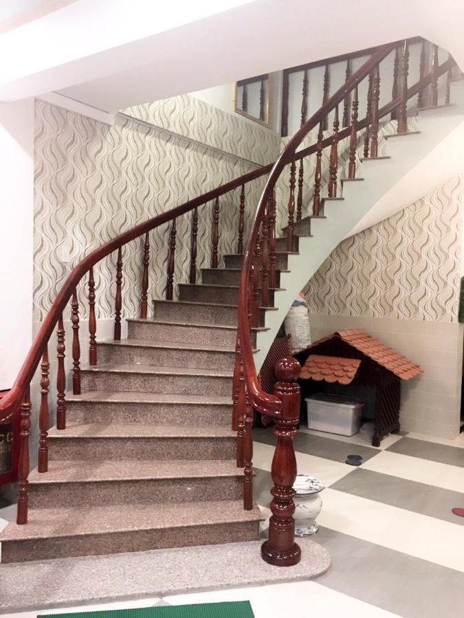 Huyen Tran Hotel Кантхо Экстерьер фото
