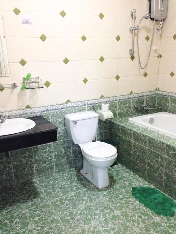 Huyen Tran Hotel Кантхо Экстерьер фото
